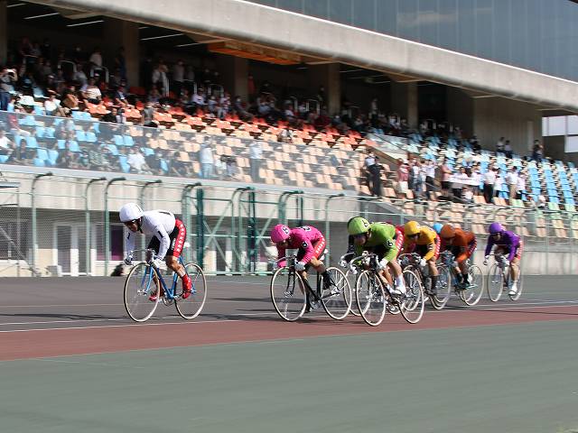 第6回大阪関西万博競輪in和歌山の決勝レースの最終ホーム