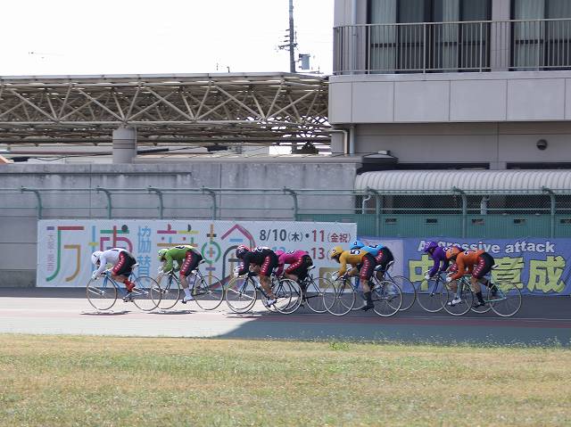 第6回大阪関西万博競輪in和歌山の決勝レース最終バック