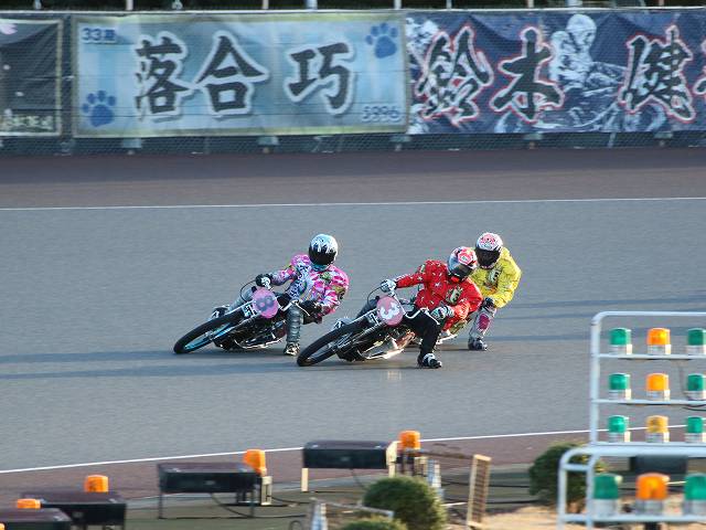浜松オートG1スピード王決定戦の優勝戦の3周回