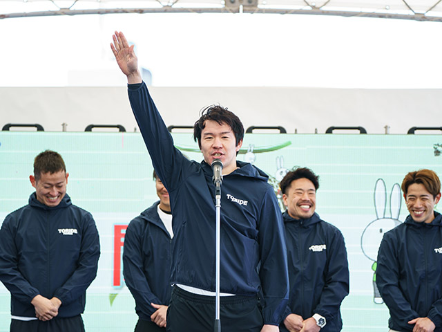 取手競輪第8回ウィナーズカップG2開会式で敢闘宣言をする橋本壮史